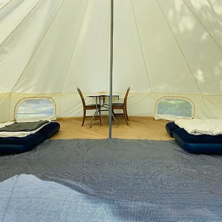 Fredelig Og Landlig Lavvoferie * Mokjaland